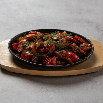 Сковородка со свининой в КафеАллея по цене 840 ₽