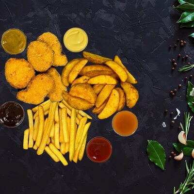 Закуски Картофель фри, Картофель по-деревенски, Куриные наггетсыв MilanChelo Pizza по цене 369 ₽