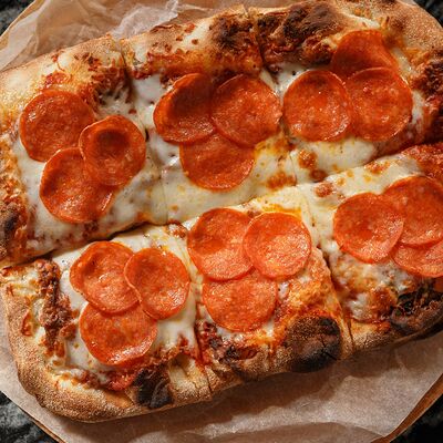 Пинца пеперонив Молодость по цене 790 ₽