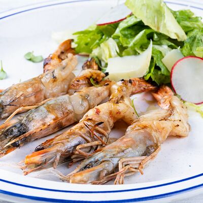 Королевские креветки на гриле в На речке по цене 1290 ₽