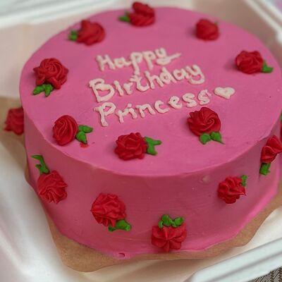 Бенто-торт Happy Birthday Princess в Сладкое бюро по цене 1500 ₽