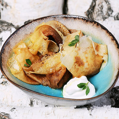 Блины с маслом, сметаной и сахарной пудрой в ФедяДичь по цене 270 ₽