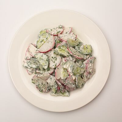 Салат Весенний в Кафе Семейное по цене 130 ₽