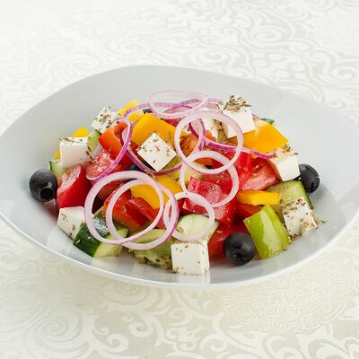 Салат Греческий в Римские каникулы по цене 260 ₽