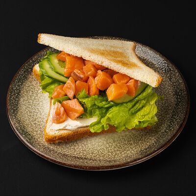Сэндвич с семгой в Мираж по цене 650 ₽