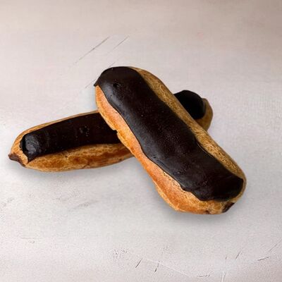 Эклер шоколадныйв Шоколадница по цене 280 ₽