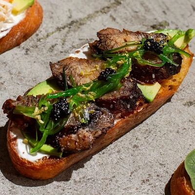 Брускетта с сомомв Hurma по цене 565 ₽