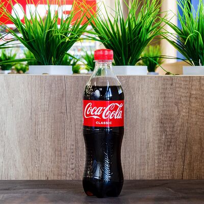 Coca-Cola Classic в Чайхана Зира по цене 230 ₽