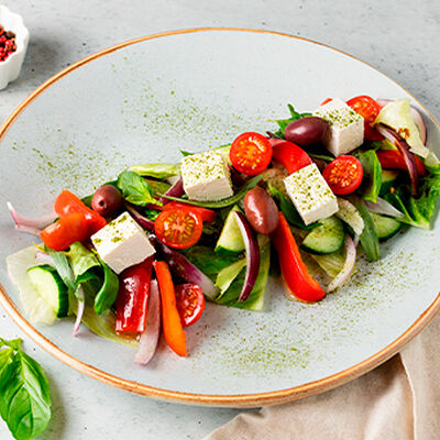 Греческий салат в iL Патио по цене 589 ₽