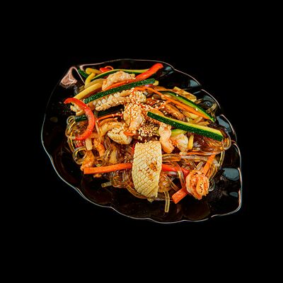 Харусаме с морепродуктами в Kuma to Sakana по цене 380 ₽