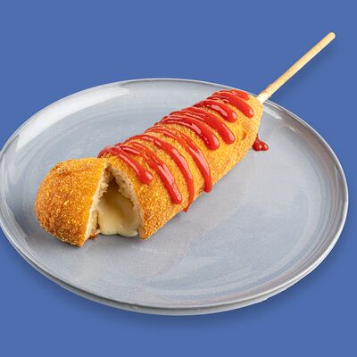 Корн-дог с сыром классический в Chuga по цене 350 ₽