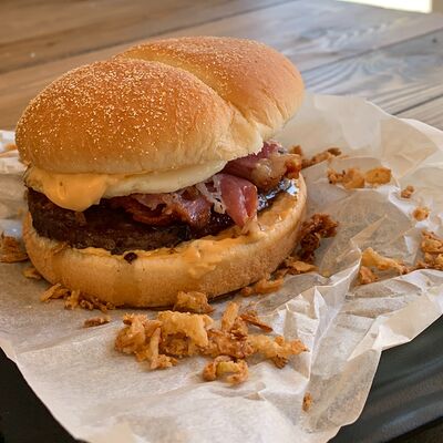 Комбо Два За обе щеки в Moyo по цене 766 ₽