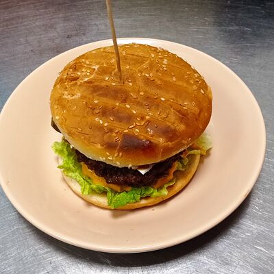 Бифбургер в Жан Клод Мангал по цене 599 ₽