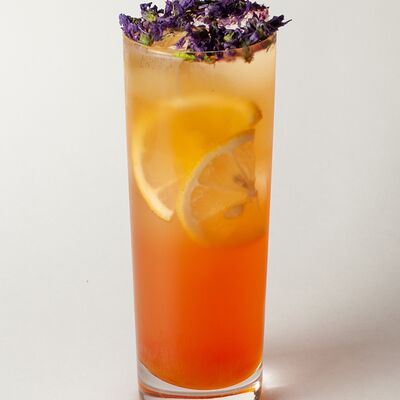 Лимонад Флауэр пауэр Medium в Surf Coffee X Val DIsere по цене 380 ₽