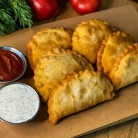 Мини-чебуреки с говядиной в Гуси-Лебеди