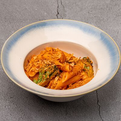 Тальятелле с лососем и брокколи в Cafe People по цене 430 ₽