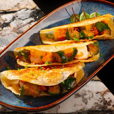 Японское тако с креветкой в Hookah Place по цене 700 ₽