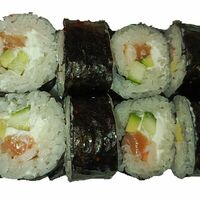 Классический ролл Футо маки в Sushi Maki