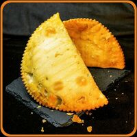 Чебуреки (2 шт) в Крылышки Джо