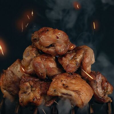 Шашлык из куриного филе бедра в Много Мяса по цене 599 ₽