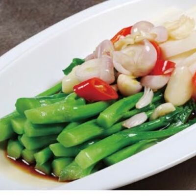 Жареный рапс с белыми древесными грибами в ГУаНЬ ЯНЬ по цене 1330 ₽