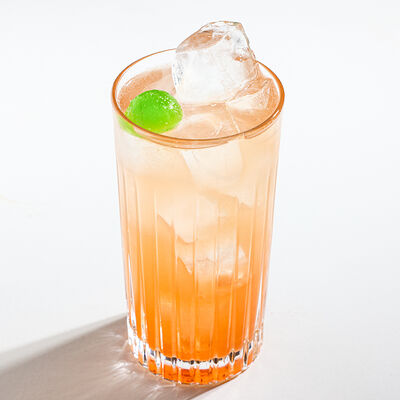 Лимонад Бузина-Земляника в АВЛИ бистро по цене 450 ₽