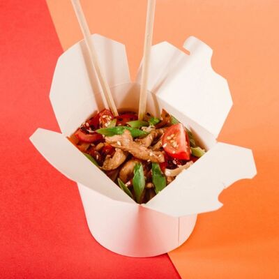 Лапша удон с цыпленком и баклажанами в Lucky Pizza по цене 319 ₽