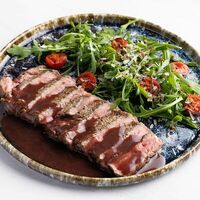 Тальята из говядины в Osteria Amici
