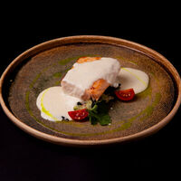 Стейк из лосося в сливочном соусе в Кабуки