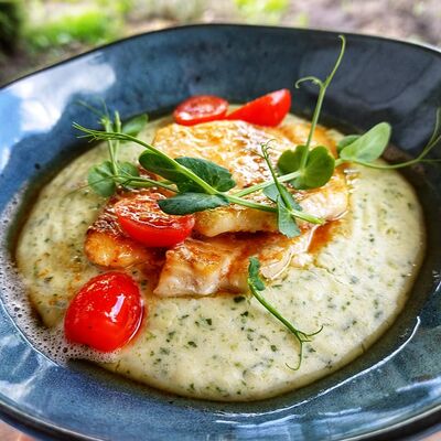 Треска с Beurre Noisette и зелёным картофелем в Мангал House по цене 850 ₽