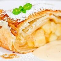 Яблочный штрудель в Jeffrey's Coffeeshop