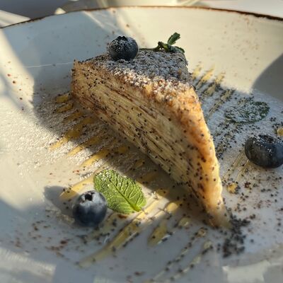 Маковый пирог в Blackberry по цене 300 ₽