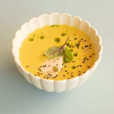 Тыквенный крем суп с сырным кремом в Pioner по цене 530 ₽