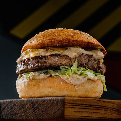 Бургер Меркурий в В Космосе Есть по цене 450 ₽