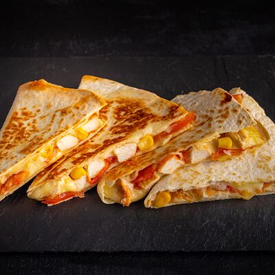 Кесадилья с курицей в Тёрка по цене 631 ₽