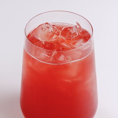 Малиновый лимонад в Coffee Machine по цене 360 ₽