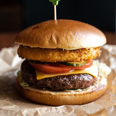 Мега сырный с котлетой из мраморной говядины в El papa chapa по цене 850 ₽