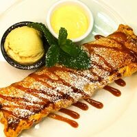 Яблочный Штрудель в Ресторан Хата возле Шереметьево