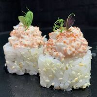 Гейша эби в Tobikko Sushi