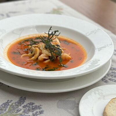 Суп с морепродуктами в Wine & Vine по цене 1365 ₽