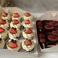 Набор десертов Капкейки и Эскимо на День рождения или корпоратив в Sweet Caprice