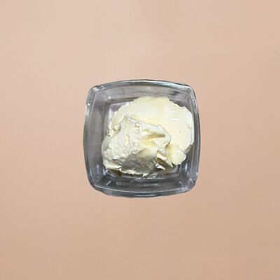 Масло сливочное в Романовская пекарня по цене 60 ₽