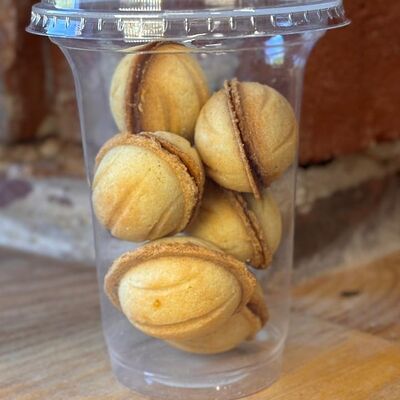 Орешки со сгущенкой в Немузей по цене 299 ₽