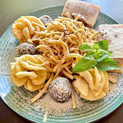 Восточные сладости в Навруз по цене 590 ₽