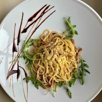 Паста с курицей и грибами в Чиполетти