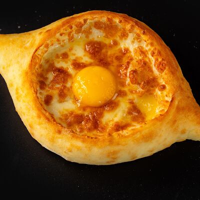 Хачапури по-аджарски в Il SUSh-ka по цене 493 ₽