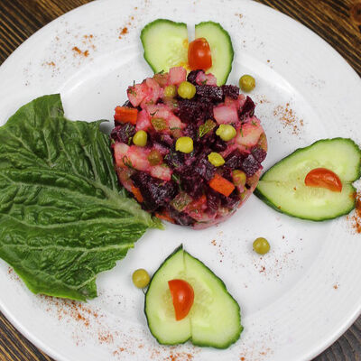 Салат Винегрет в Гриль хаус по цене 250 ₽