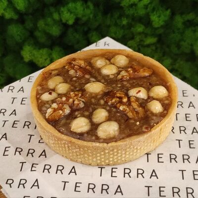 Тарт медово-ореховый в Terra Desserts по цене 420 ₽