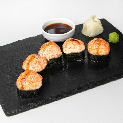 Запеченный ролл Аяши в Сакура по цене 249 ₽