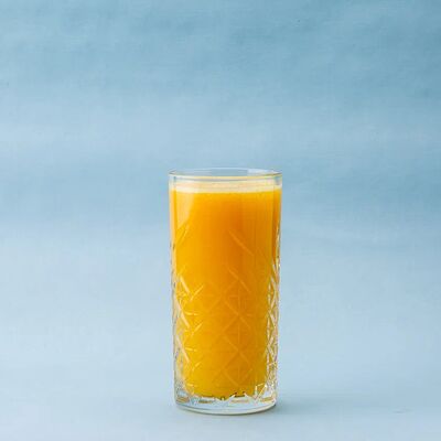 Свежевыжатый сок апельсин в Рыба моей мечты по цене 1000 ₽